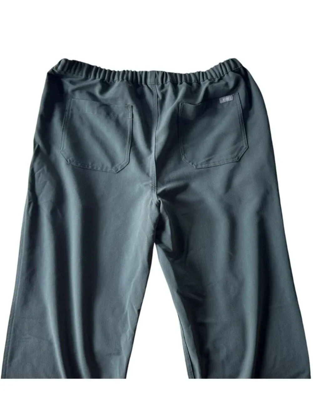 FIGS Men's Sz LS Large Short Pisco Technical Collection Bonsai Green Scrub Pants
